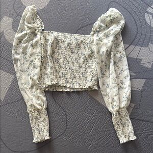 petal and pup - Floral Puff Sleeve Smocked Top